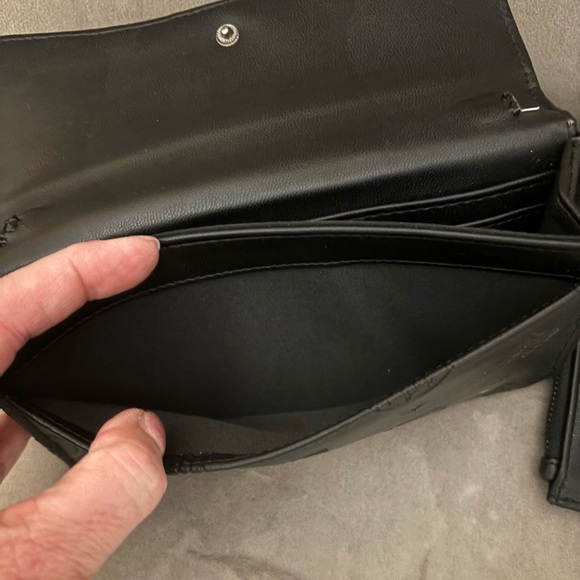 Black Embossed wallet by Steve Madden - Picture 2 of 5